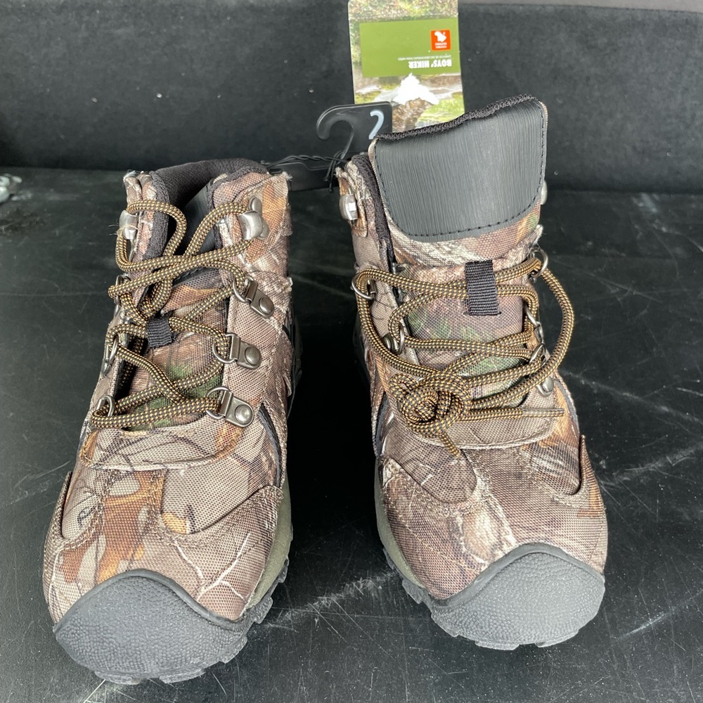 Boys camo hiking boots